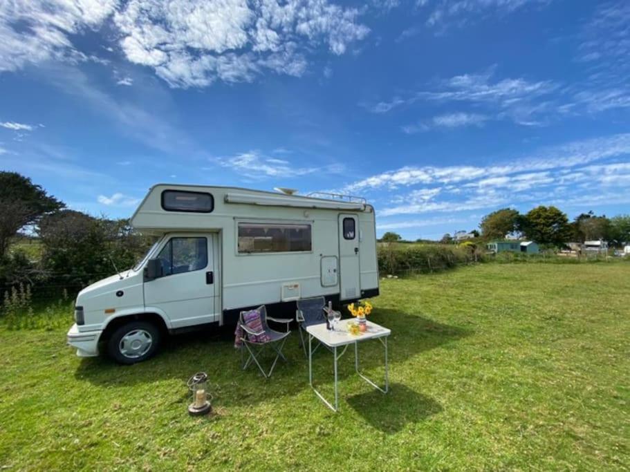 Lily Cosy Campervan With Sea Views & Amazing Sunrises St. Ives Exterior photo