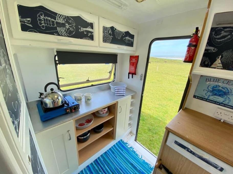 Lily Cosy Campervan With Sea Views & Amazing Sunrises St. Ives Exterior photo