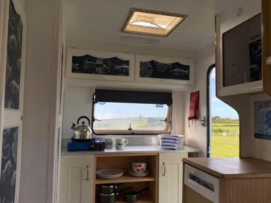 Lily Cosy Campervan With Sea Views & Amazing Sunrises St. Ives Exterior photo